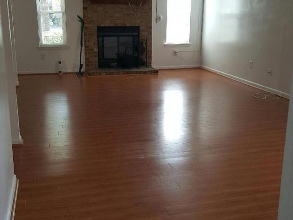 3rd image of 5661 Myers Ct
