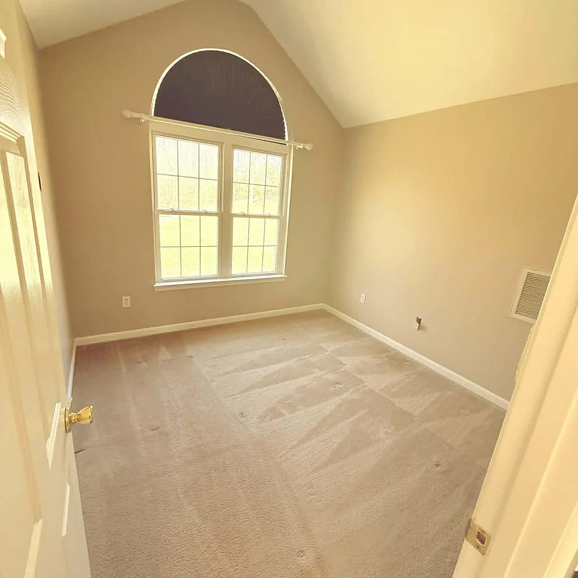 1 bed, 800 sqft, $1,800 — Photo 4