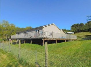 575 Moore Rd, Washington, PA 15301