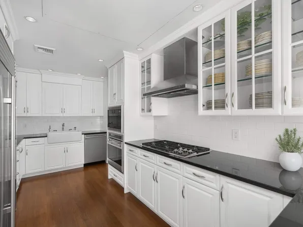 14 East 75th Street image 5 of 11