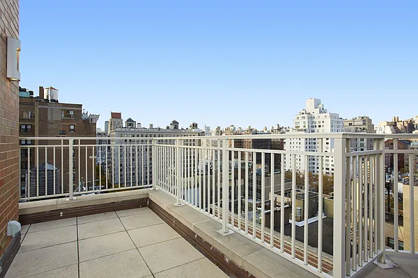 Sold by Brown Harris Stevens | media 21