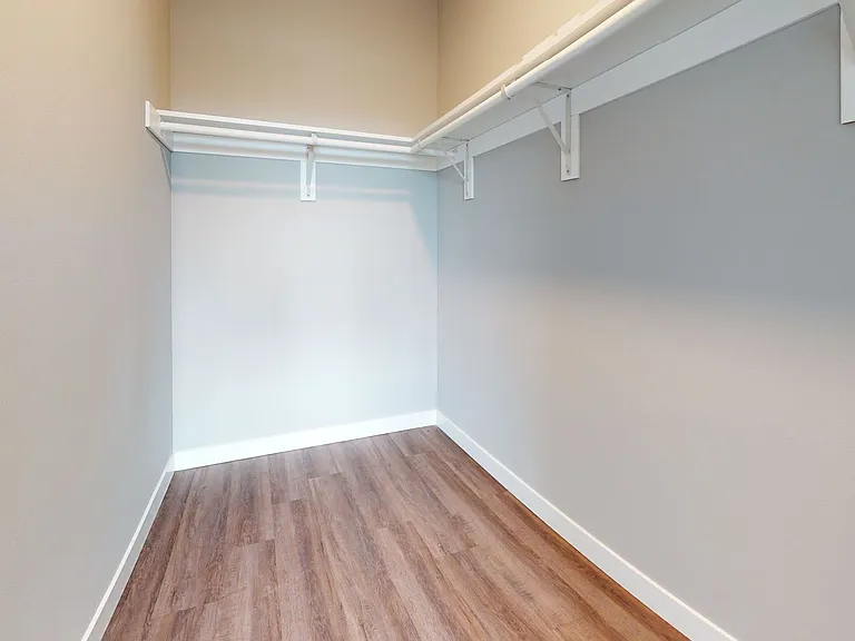 618 Autumn Wood Pkwy — Photo 43