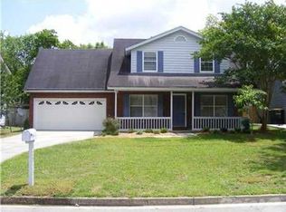 125 Country Walk Cir, Savannah, GA 31419