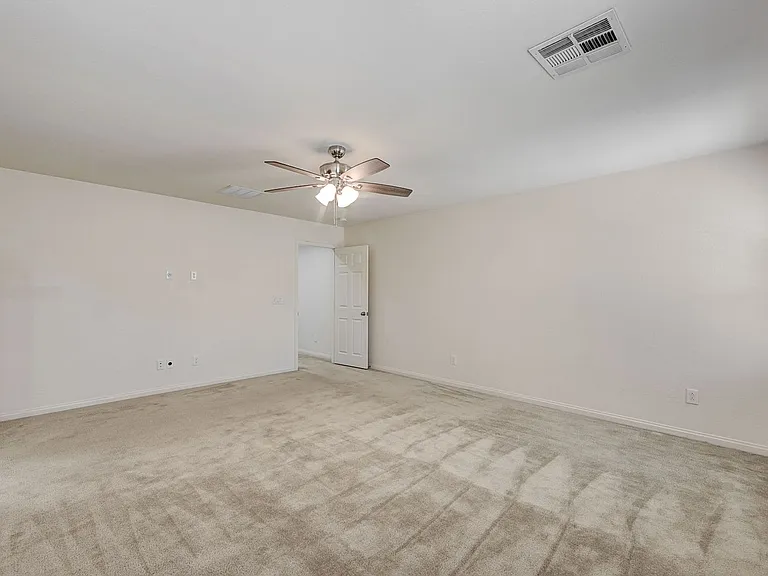 12525 Skylight View St — Photo 21