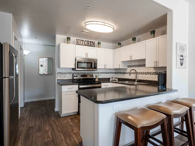 IMT Chandler — Photo 7