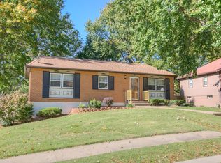 7516 N Virginia Ave, Gladstone, MO 64118
