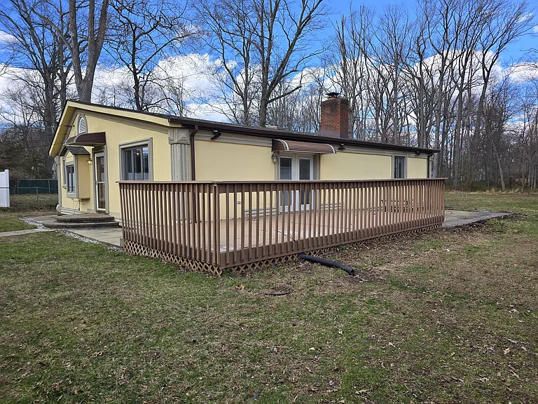 625 Wood Ave #B — Photo 3