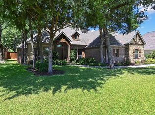 600 Waterchase Dr, Fort Worth, TX 76120