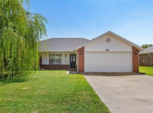 631 Patty Ln, Centerton, AR 72719