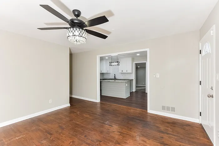 2362 Macon Dr SW — Photo 2