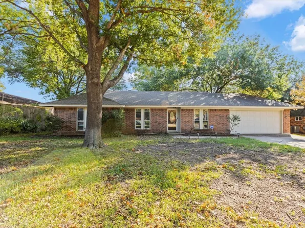 611 Field St, Colleyville, TX 76034