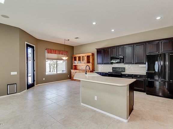 5th image of 3088 E La Costa Pl