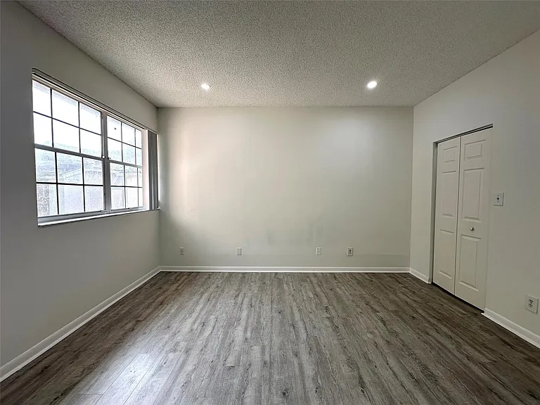 641 Cypress Lake Blvd #K18 — Photo 14