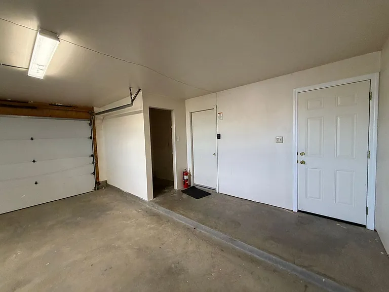 1941 Lee Loop NE — Photo 24