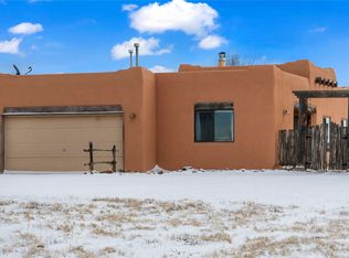 17 Lauro Rd, Santa Fe, NM 87508