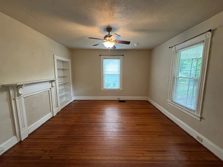 2825 Triangle Pl — Photo 3