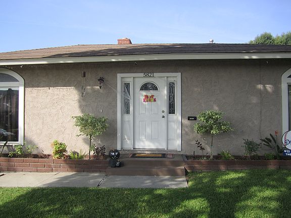 3rd image of 5823 Comstock Ave