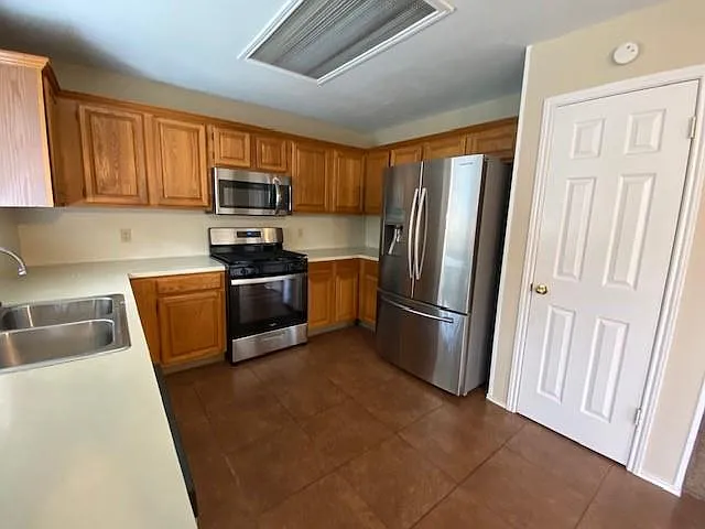 1906 San Jose St — Photo 5