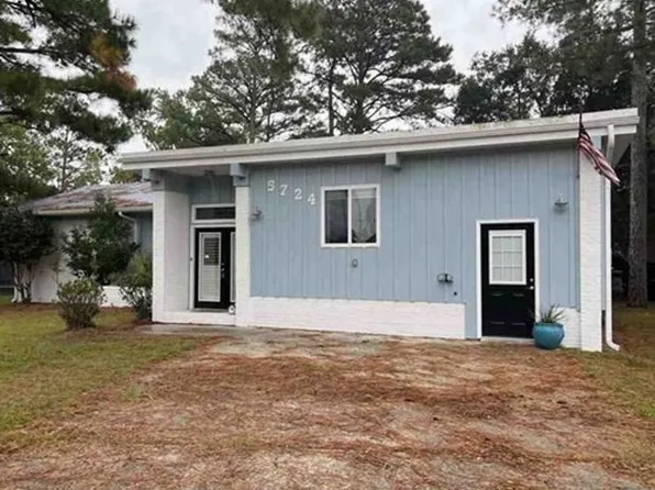 5724 Gondolier Dr, New Bern, NC 28560