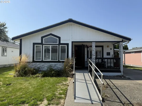 910 Cowl St Unit 52, Milton Freewater, OR 97862