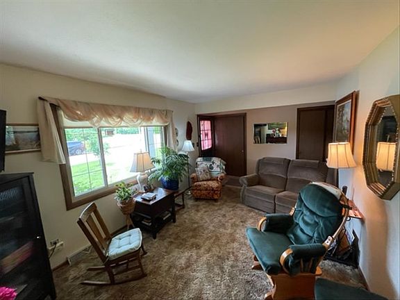 3rd image of 4270/72 W Granada Ave