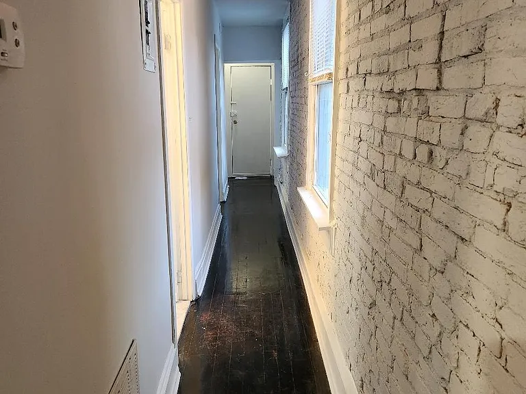 517 Cathedral St #5 — Photo 6