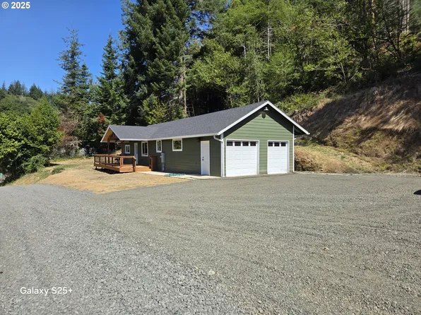 430 W 19th St, Coquille, OR 97423