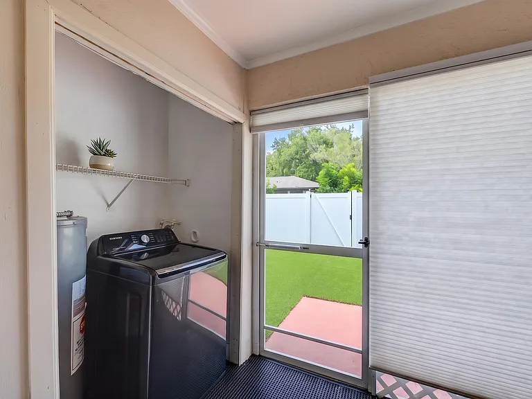 6363 Bonnie Bay Cir N — Photo 27