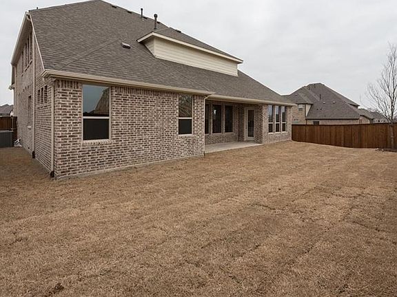 5th image of 1001 Caney Creek Ln