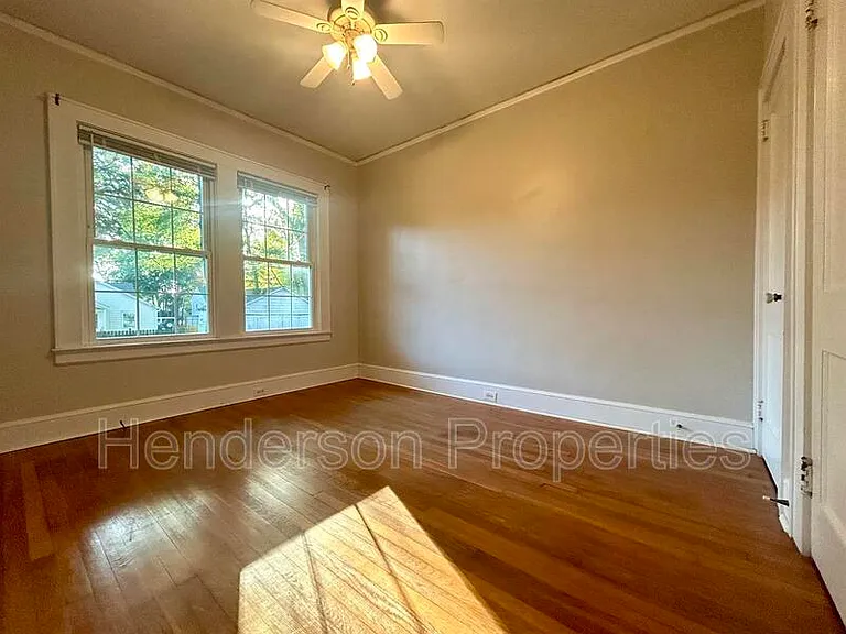 1328 Saint Julien St — Photo 15