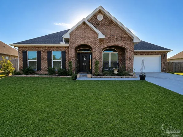 1118 Shoal River Dr, Crestview, FL 32539