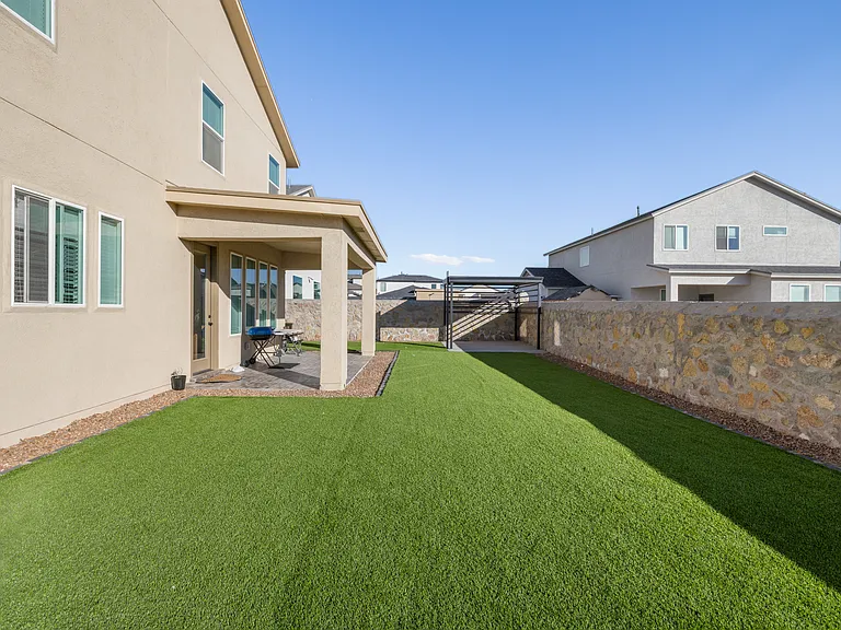 12804 De La Rosa Ave — Photo 44