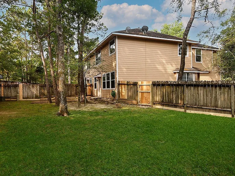 10 Peachridge Pl — Photo 24