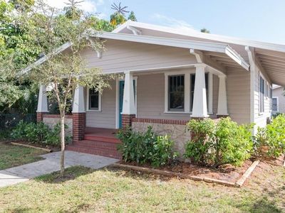 2562 Loma Linda St, Sarasota, FL, 34239