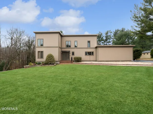 3 Holly Glen Way, Holmdel, NJ 07733