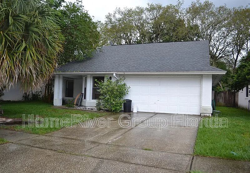 1st image of 325 Alba Ln
