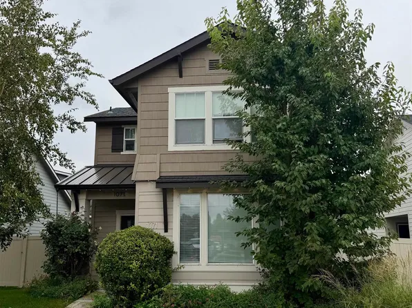 1071 W Parkstone St, Meridian, ID 83646