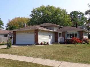 145 Timberlane Dr, Elyria, OH