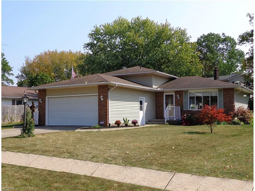 145 Timberlane Dr photo 1