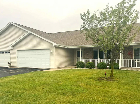 2290 Patriot Lane #E, Oshkosh, WI 54904