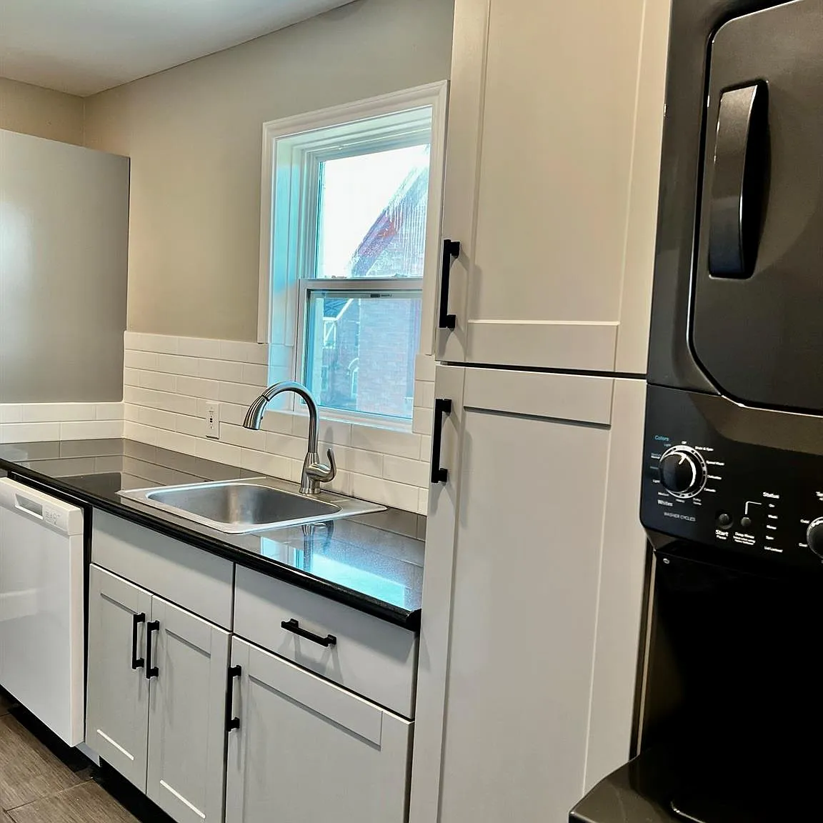2 bed, 1122 sqft, $1,500 — Photo 3
