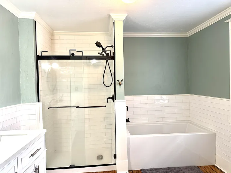 512 E Waldburg St #A — Photo 13