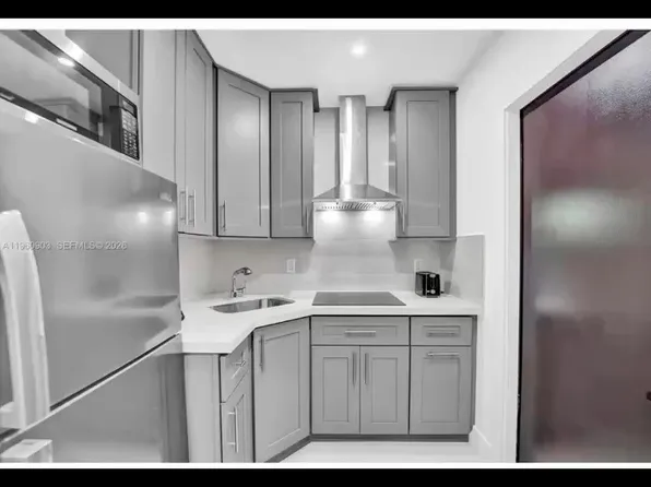 5636 SW 19th St, West Park, FL 33023