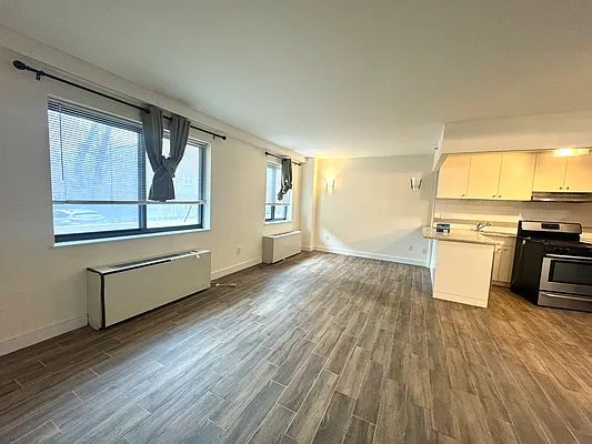 Rented by Compass | media 9