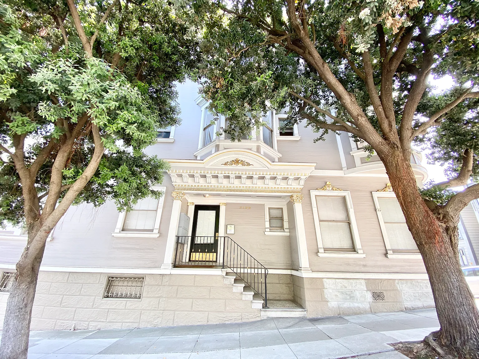 1 bed, $3,795 — Photo 2