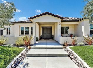 734 7th St, Ripon, CA 95366
