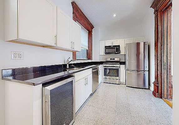 5th image of 136 Prospect Park W APT 2d