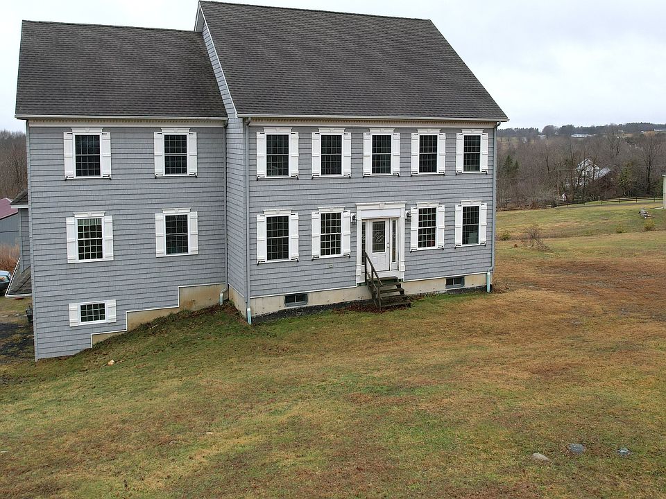 1st image of 4 Hard Hill Road South