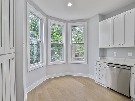 3rd image of 55 Astor Pl Floor 2