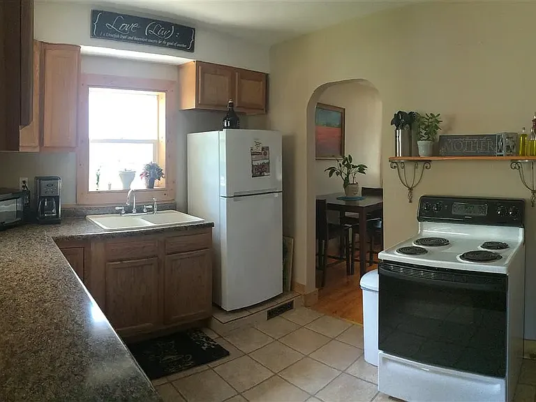 1012 Baldwin Ave — Photo 5